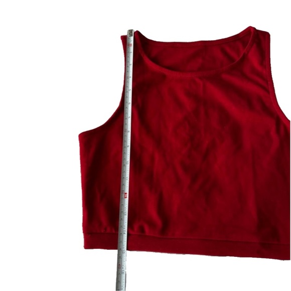 ✨Sold✨Sleeveless Cropped Red Women’s Ribbed Knit Tank Top Cotton Blend Small - Picture 6 of 7